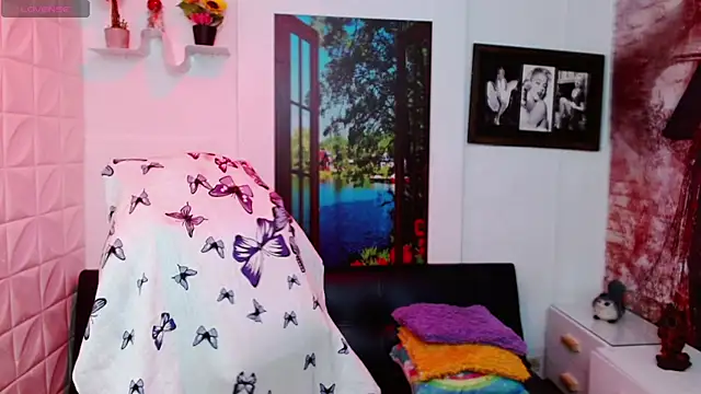 Eva Roussell online show from March 2026 02:51:02 PM