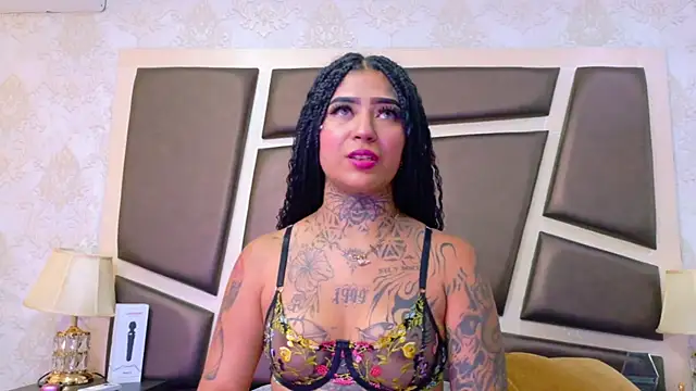 EmilieLake online show from July 2026 07:54:02 PM