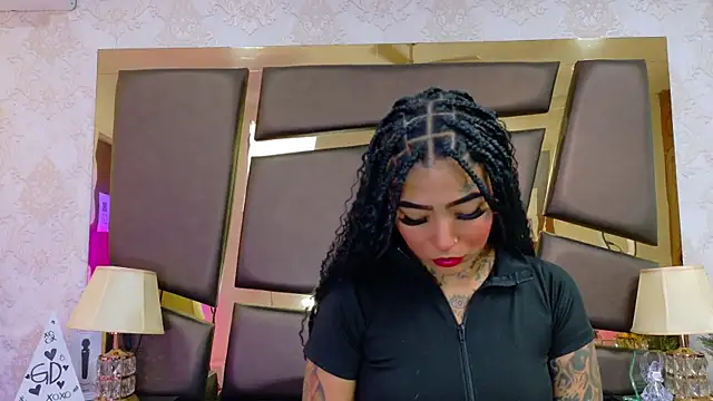 Snapshot of EmilieLake chatting on February 2026 07:55:02 PM EmilieLake online show from February 2026 07:55:02 PM