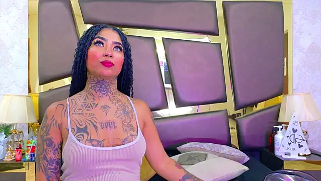 EmilieLake online show from April 2026 07:31:01 PM