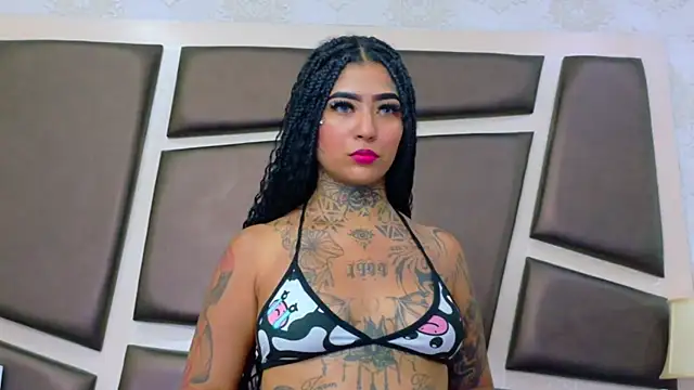 EmilieLake online show from July 2026 07:44:02 PM