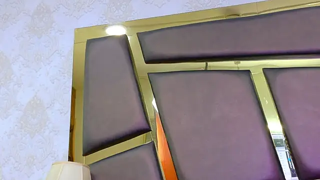 EmilieLake online show from April 2026 02:51:02 AM