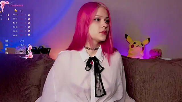RavenKitten  online show from May 2026 02:48:01 AM