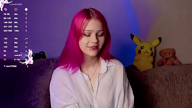 RavenKitten  online show from April 2026 02:19:01 AM