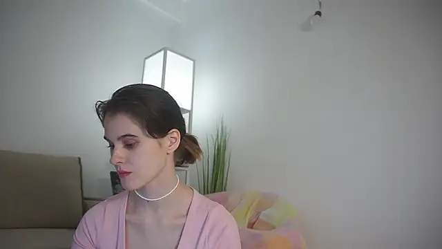 Snapshot of Iris_pure chatting on October 2025 06:08:02 PM Iris pure online show from October 2025 06:08:02 PM