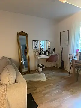 Snapshot of swedishbaddie chatting on October 2025 12:13:01 PM swedishbaddie online show from October 2025 12:13:01 PM