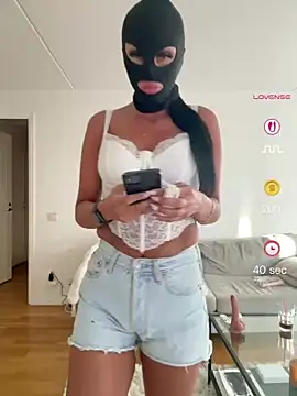 swedishbaddie online show from June 2026 05:55:02 PM