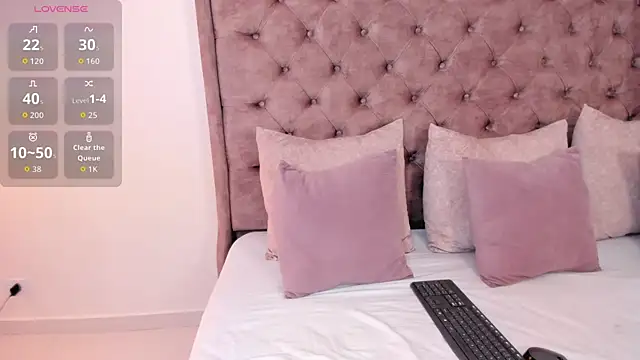 amber colliiins online show from September 2025 05:30:01 PM