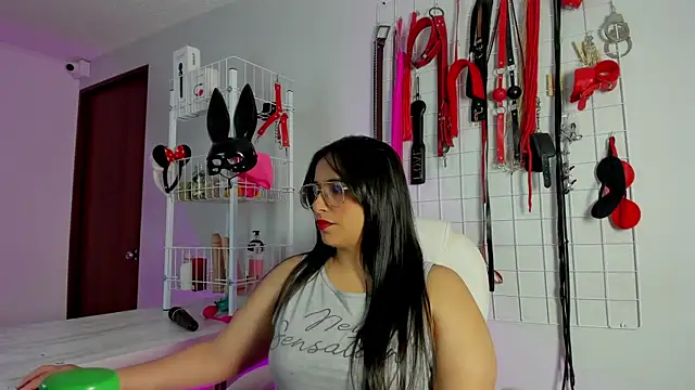  adahara queen online show from November 2025 04:18:01 AM