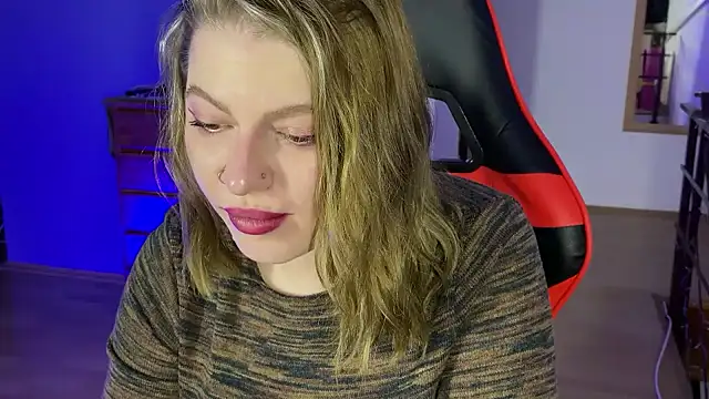 Mia Kamp online show from October 2025 06:19:01 PM