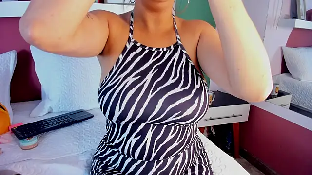 Snapshot of ValeryBoobs1 chatting on October 2025 12:50:02 PM ValeryBoobs1 online show from October 2025 12:50:02 PM