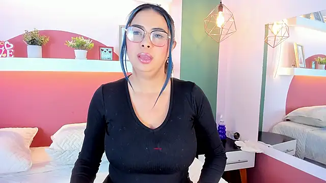 Snapshot of ValeryBoobs1 chatting on September 2025 01:22:01 PM ValeryBoobs1 online show from September 2025 01:22:01 PM