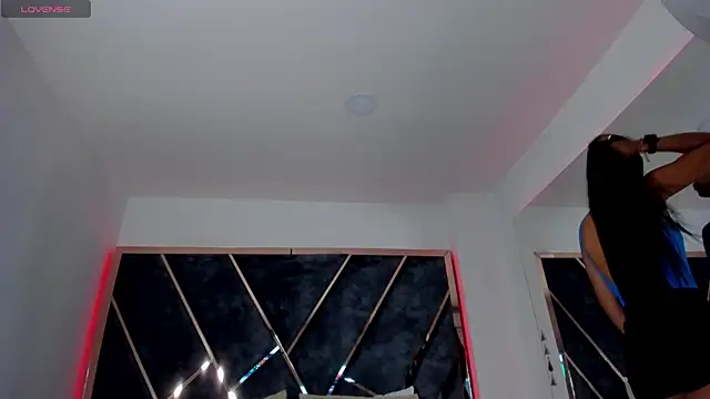 SusanaHenao online show from September 2025 05:11:01 PM