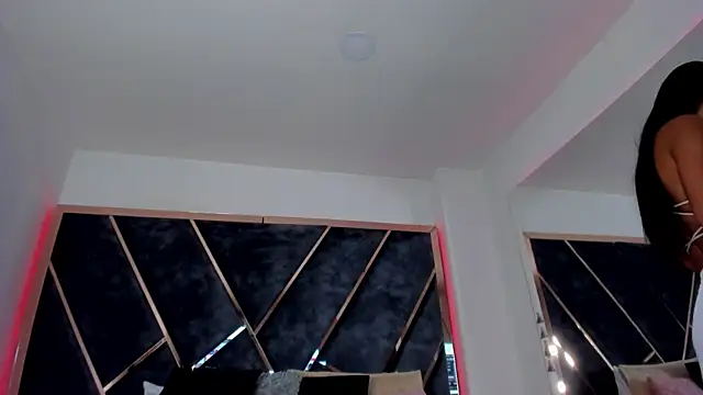 SusanaHenao online show from September 2025 07:57:02 PM