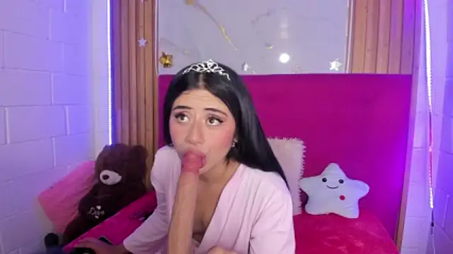 CandyMoon mc online show from October 2025 12:04:02 PM