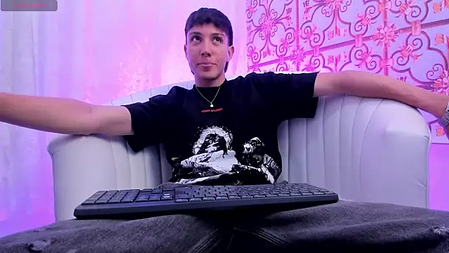 LittleDanny  online show from March 2026 03:15:02 PM