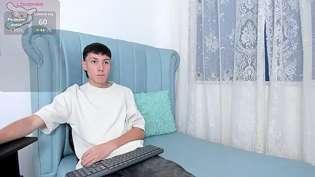 LittleDanny  online show from December 2025 03:11:02 PM