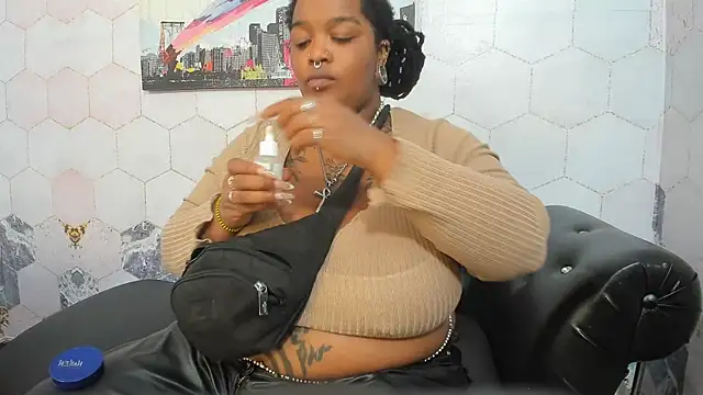 Anaa Fuentess online show from April 2026 11:44:02 AM