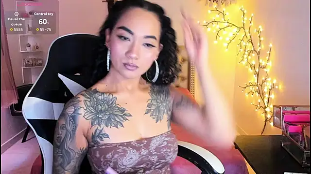 LenaStylesOA online show from September 2025 12:37:01 PM