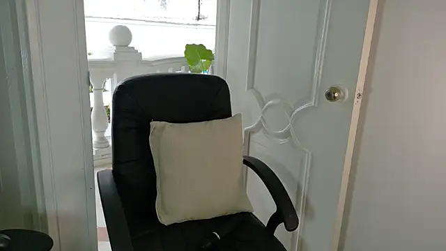  Gaaia  online show from February 2026 01:20:01 PM