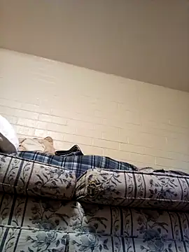 jizzyglizzy92 online show from February 2026 09:59:02 PM