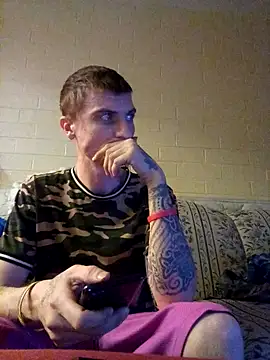 jizzyglizzy92 online show from March 2026 02:52:02 AM