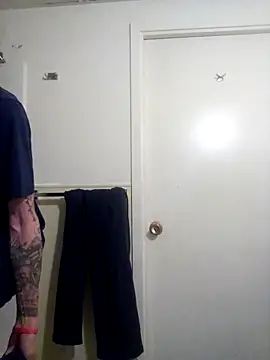 jizzyglizzy92 online show from February 2026 02:36:02 AM