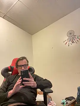 NicPolaris online show from April 2026 04:02:01 PM