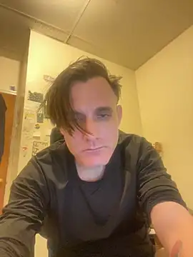 NicPolaris online show from February 2026 05:10:02 AM