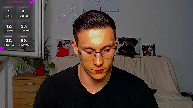 ZeinMiracles online show from April 2026 08:04:02 PM