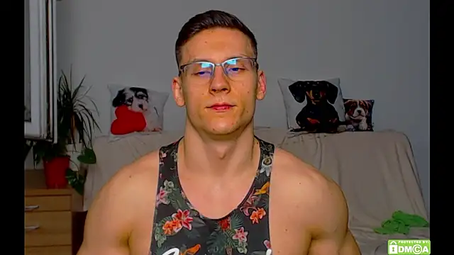 ZeinMiracles online show from March 2026 10:04:02 PM