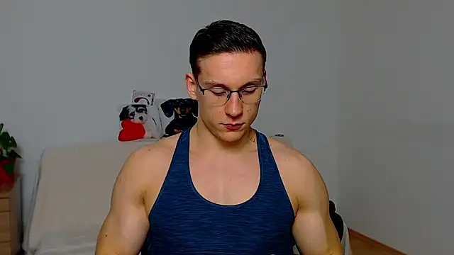 ZeinMiracles online show from November 2025 07:17:02 PM