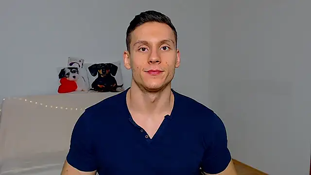 ZeinMiracles online show from October 2025 09:58:02 PM