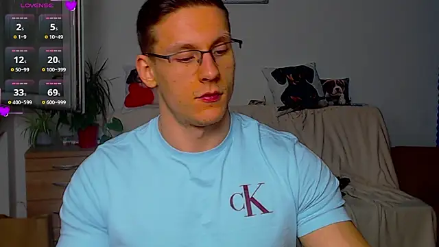 ZeinMiracles online show from April 2026 06:54:01 PM