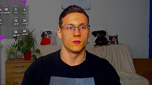 ZeinMiracles online show from April 2026 09:10:02 PM