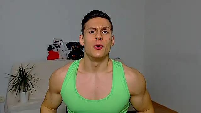 ZeinMiracles online show from November 2025 07:18:02 PM