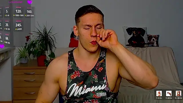 ZeinMiracles online show from March 2026 10:33:02 PM