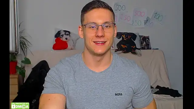 ZeinMiracles online show from February 2026 09:02:02 PM