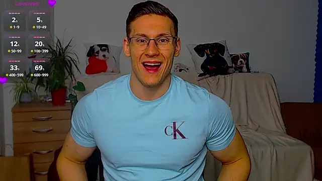 ZeinMiracles online show from April 2026 10:05:02 PM