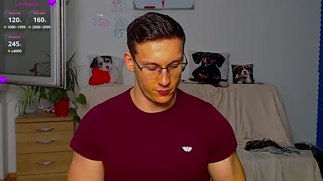 ZeinMiracles online show from April 2026 09:22:01 PM