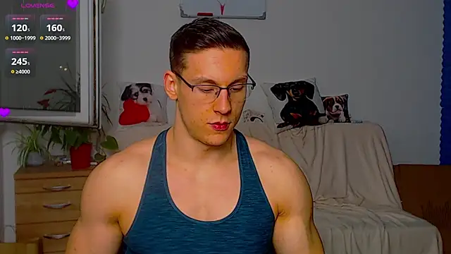 ZeinMiracles online show from April 2026 08:37:02 PM