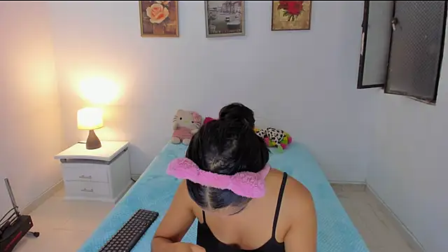 Valeri 13 online show from October 2025 03:29:01 AM