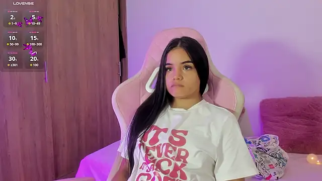 Valeri 13 online show from December 2025 10:26:01 AM