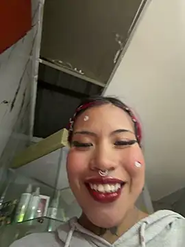 Georgina Astor online show from March 2026 02:46:01 AM