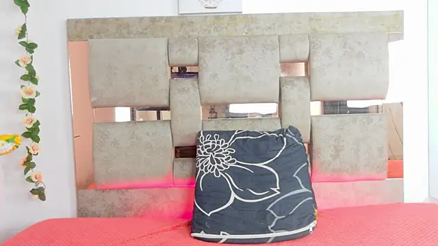 Snapshot of Natasha-Adams chatting on November 2025 09:04:02 PM Natasha-Adams online show from November 2025 09:04:02 PM