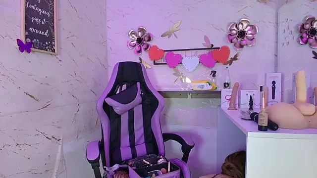 Natasha-Adams online show from February 2026 09:21:01 PM