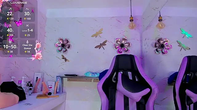 Natasha-Adams online show from April 2026 09:27:01 PM