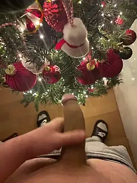 Snapshot of cook907920 chatting on January 2026 01:31:02 AM cook907920 online show from January 2026 01:31:02 AM