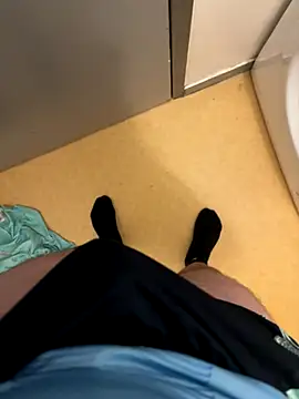 Snapshot of cook907920 chatting on September 2025 10:56:02 PM cook907920 online show from September 2025 10:56:02 PM