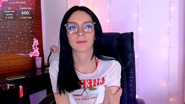 Snapshot of AuroraHans1 chatting on October 2025 10:11:01 PM AuroraHans1 online show from October 2025 10:11:01 PM
